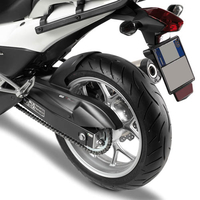 GIVI bakhjulsskydd av ABS,  svart för Triumph Tiger 800 modeller (se beskrivning),  svart