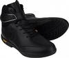 Bering Kanda,  shoes