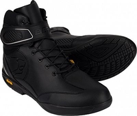 Bering Kanda,  shoes