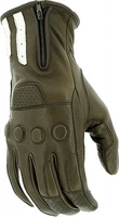 Richa Steve,  gloves